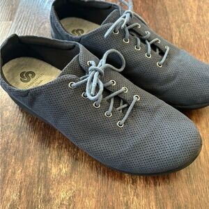 Clarks Cloudsteppers Women's Size 8.5 W - Gray Lace-Up Sneakers